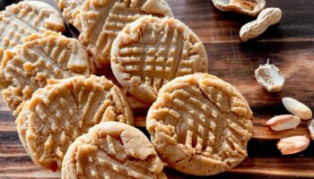 Peanut Butter Cookies made with Natural Peanut Butter.